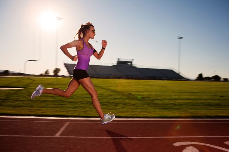 Sprint trocknet die Muskeln gut und löst schnell die Problemzonen des Körpers. 
