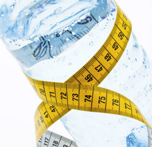 wie man Gewicht verlieren mit Wasser